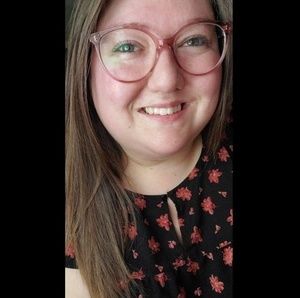 Meet your Posher, Ellen